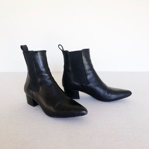 Archive Black Leather Chelsea Ankle Boots 7.5